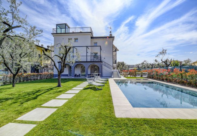  a Toscolano-Maderno - Maison Bellini 3 con piscina e vicina al lago