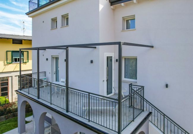 Appartamento a Toscolano-Maderno - Maison Bellini 4 con piscina e a due passi dal lago Appartamento a Toscolano-Maderno - Maison Bellini 4 con piscina e a due passi dal lago