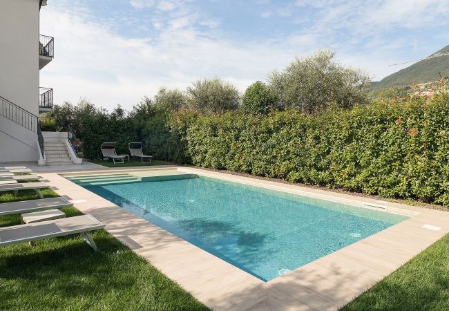 Appartamento a Toscolano-Maderno - Maison Bellini 4 con piscina e a due passi dal lago Appartamento a Toscolano-Maderno - Maison Bellini 4 con piscina e a due passi dal lago