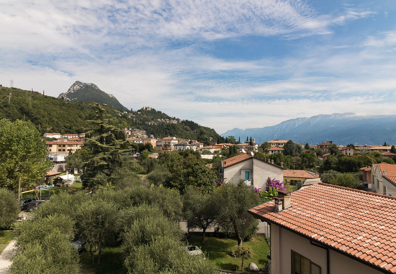 Appartamento a Toscolano-Maderno - Maison Bellini 4 con piscina e a due passi dal lago
