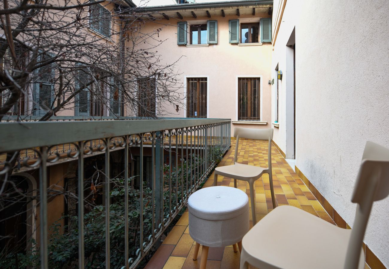 Appartamento a Desenzano del Garda - Desenzanoloft Apa Dom 