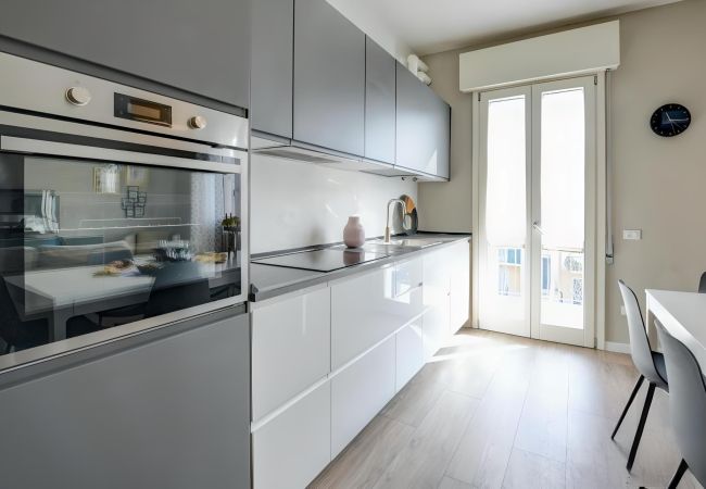 Appartamento a Desenzano del Garda - DesenzanoLoft Bacco Appartamento a Desenzano del Garda - DesenzanoLoft Bacco
