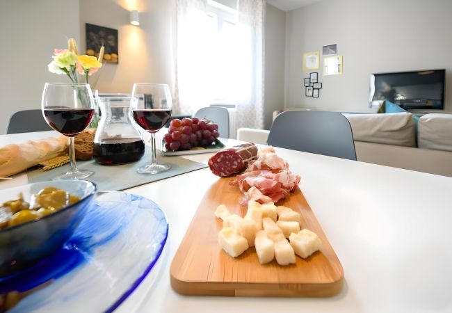 Appartamento a Desenzano del Garda - DesenzanoLoft Bacco Appartamento a Desenzano del Garda - DesenzanoLoft Bacco
