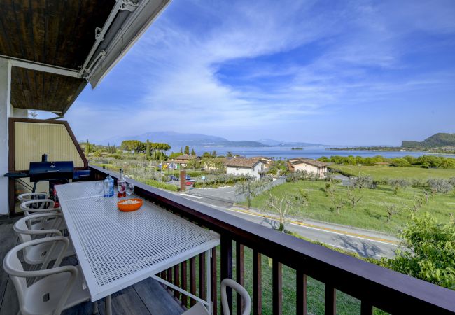 Appartamento a Manerba del Garda - The View: con meravigliosa vista lago Appartamento a Manerba del Garda - The View: con meravigliosa vista lago