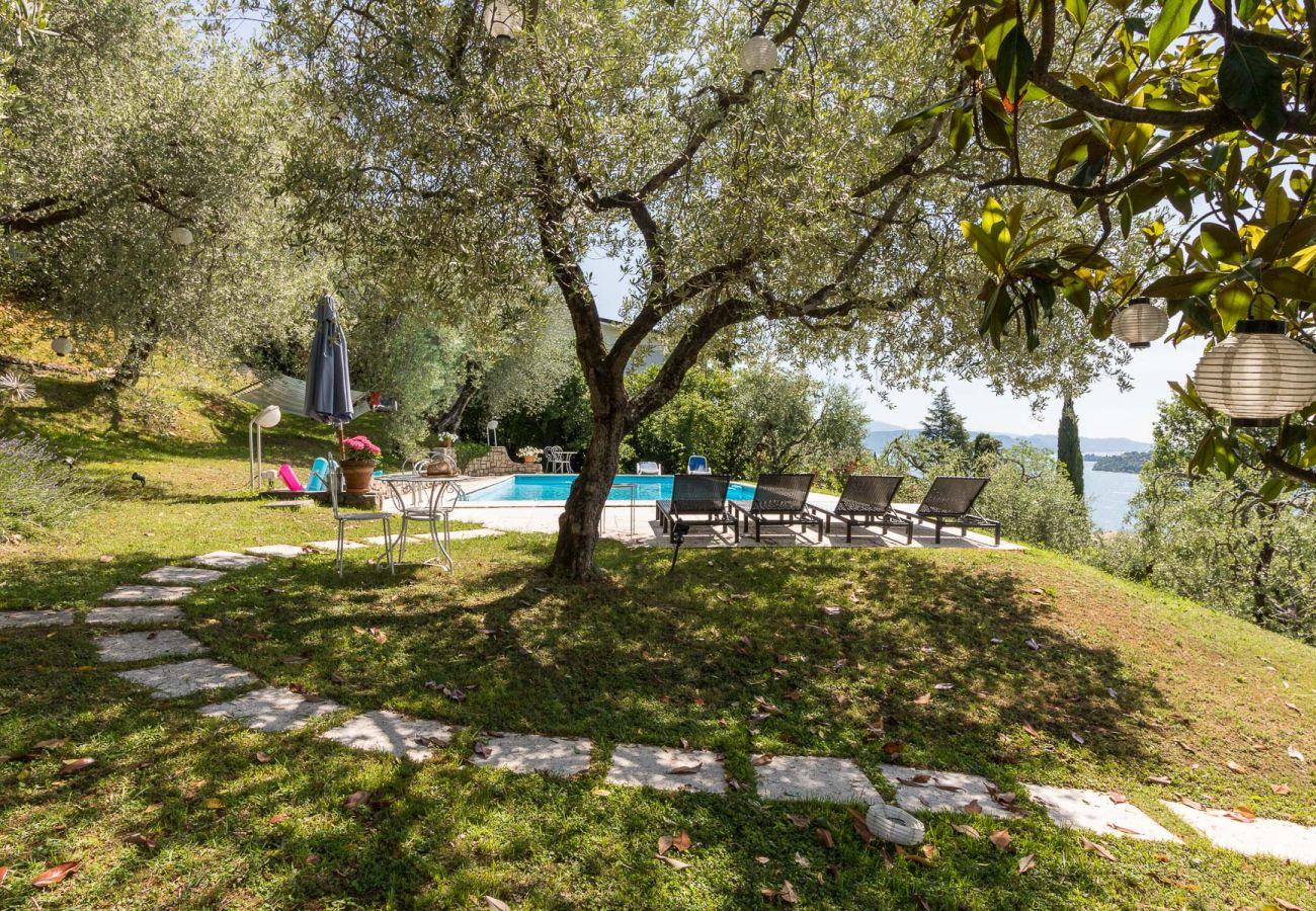 Villa a Salò - Villa Cuore con vista lago e piscina privata