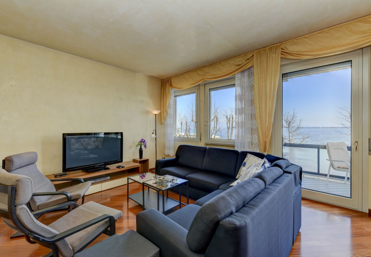 Appartamento a Desenzano del Garda - Desenzanoloft CHARMING ON THE LAKE 