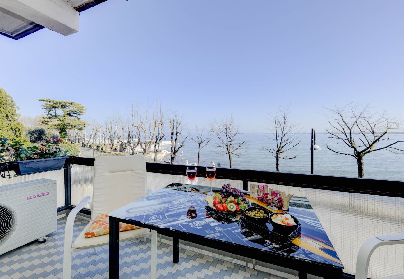 Appartamento a Desenzano del Garda - Desenzanoloft CHARMING ON THE LAKE 