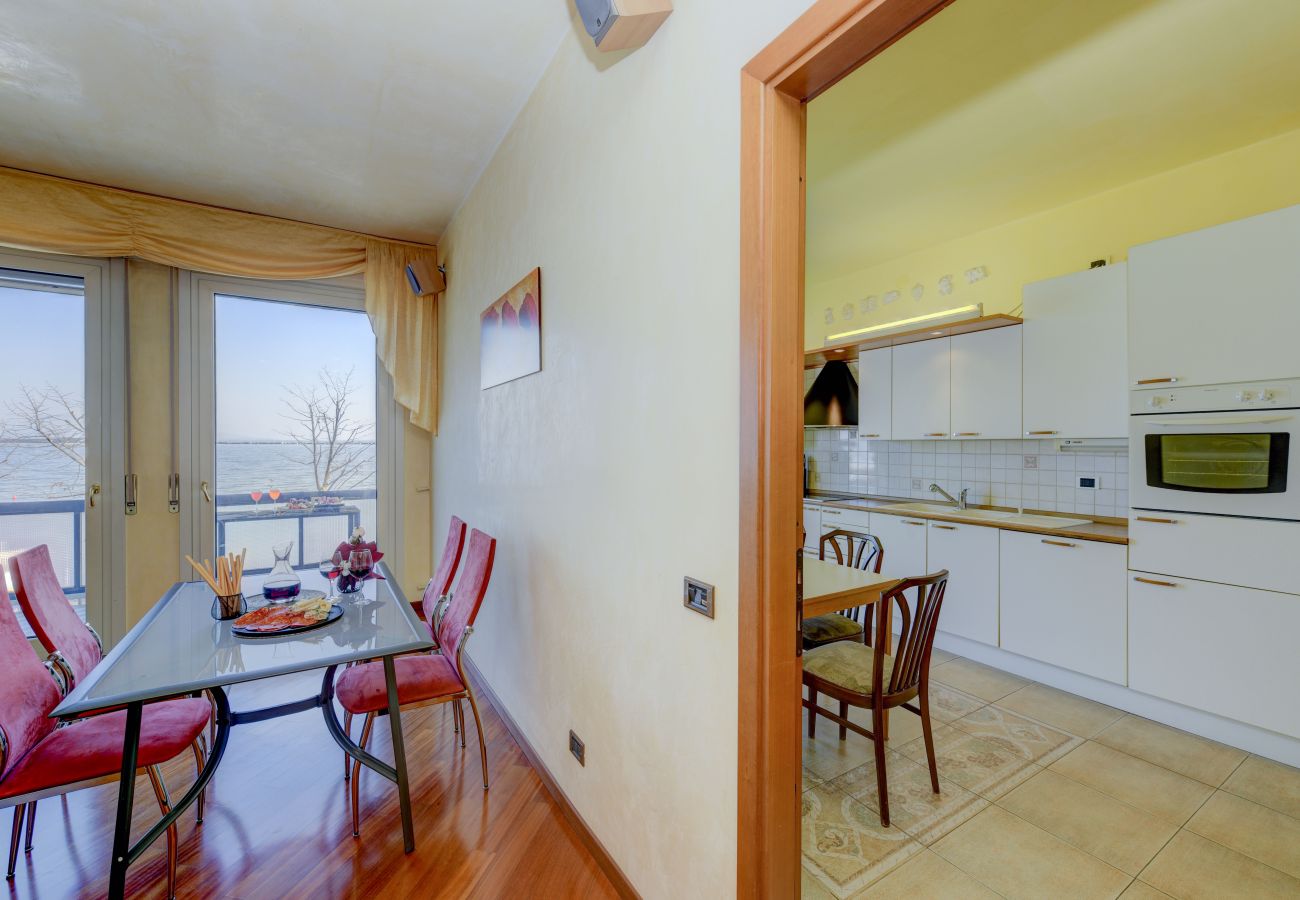 Appartamento a Desenzano del Garda - Desenzanoloft CHARMING ON THE LAKE 