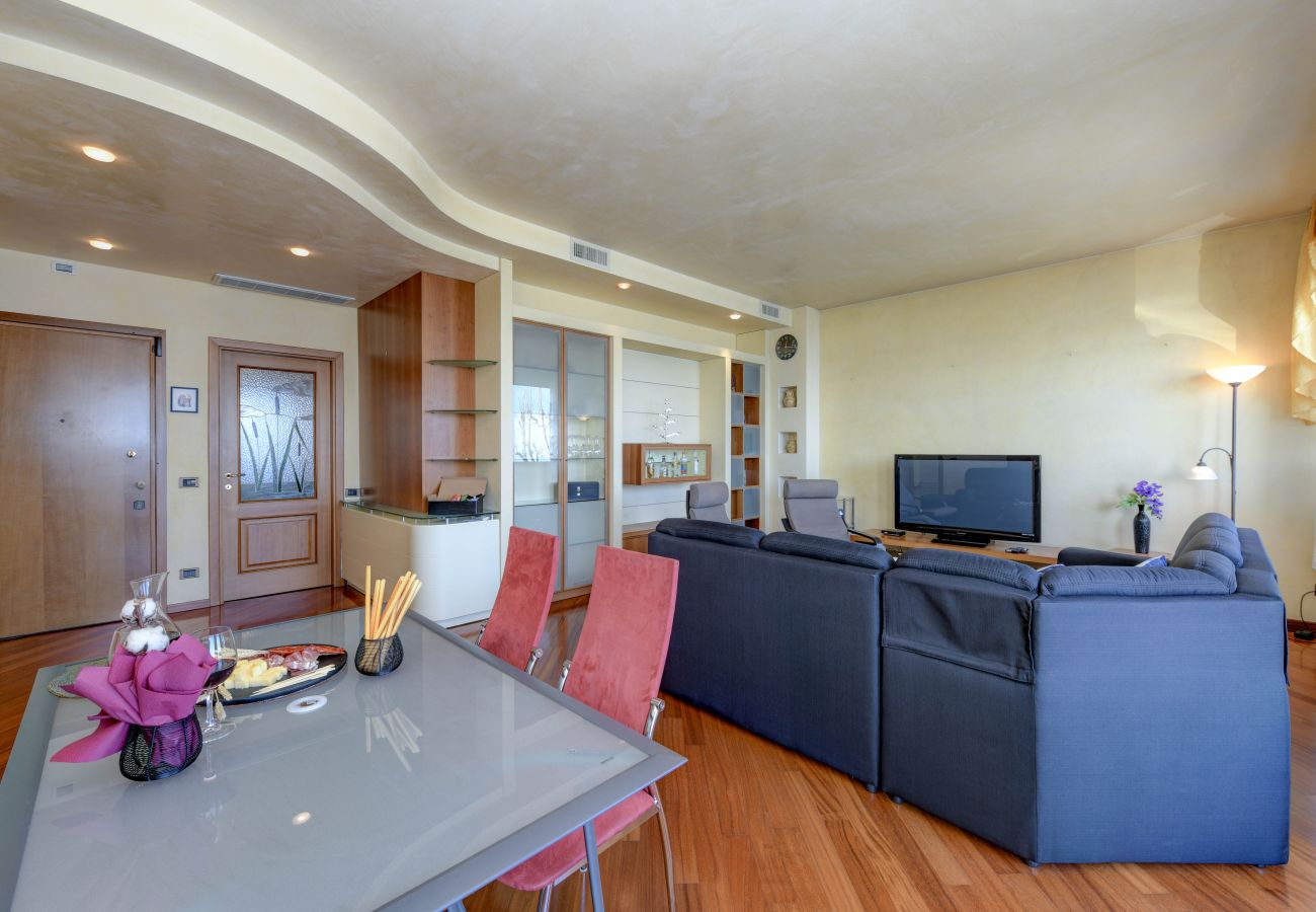 Appartamento a Desenzano del Garda - Desenzanoloft CHARMING ON THE LAKE 