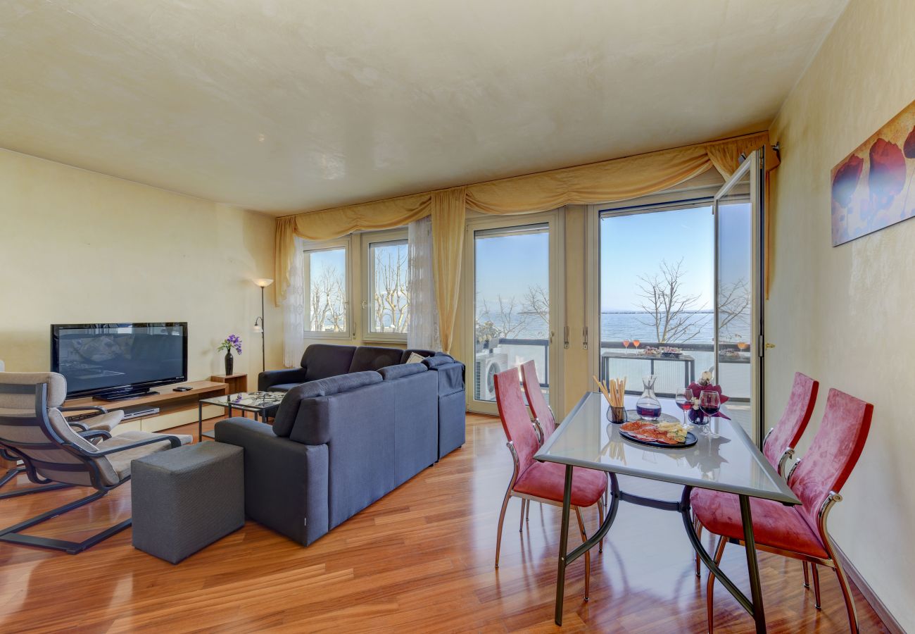 Appartamento a Desenzano del Garda - Desenzanoloft CHARMING ON THE LAKE 