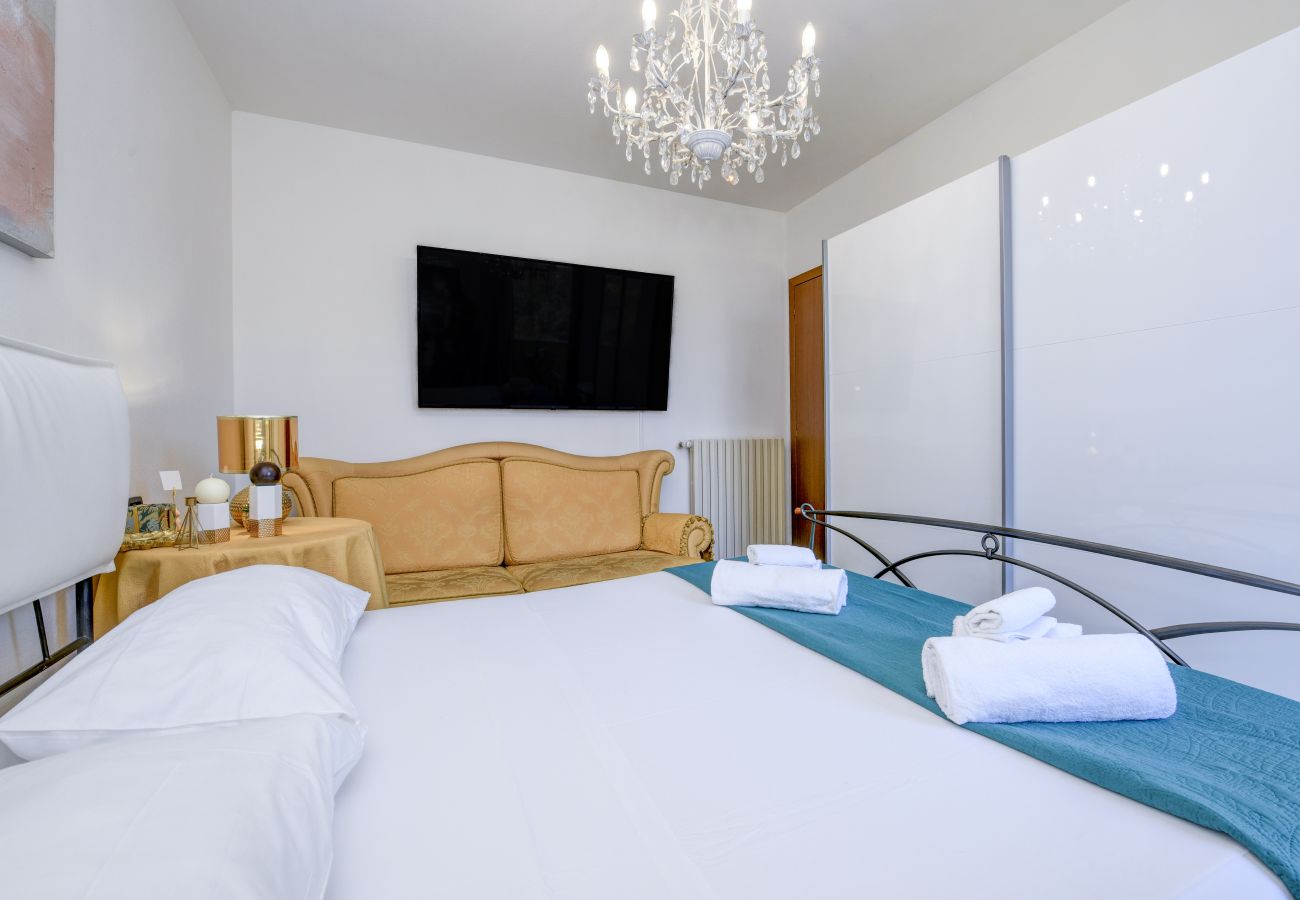 Villa a Desenzano del Garda - DesenzanoLoft Villa Luxury Jacuzzi & Garden