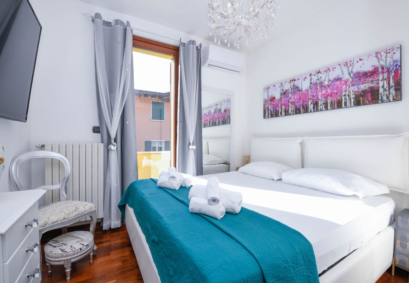 Villa a Desenzano del Garda - DesenzanoLoft Villa Luxury Jacuzzi & Garden