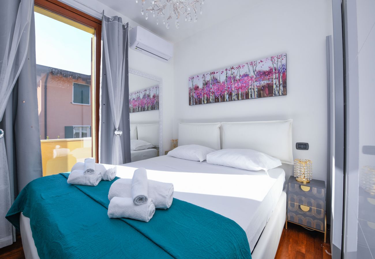 Villa a Desenzano del Garda - DesenzanoLoft Villa Luxury Jacuzzi & Garden