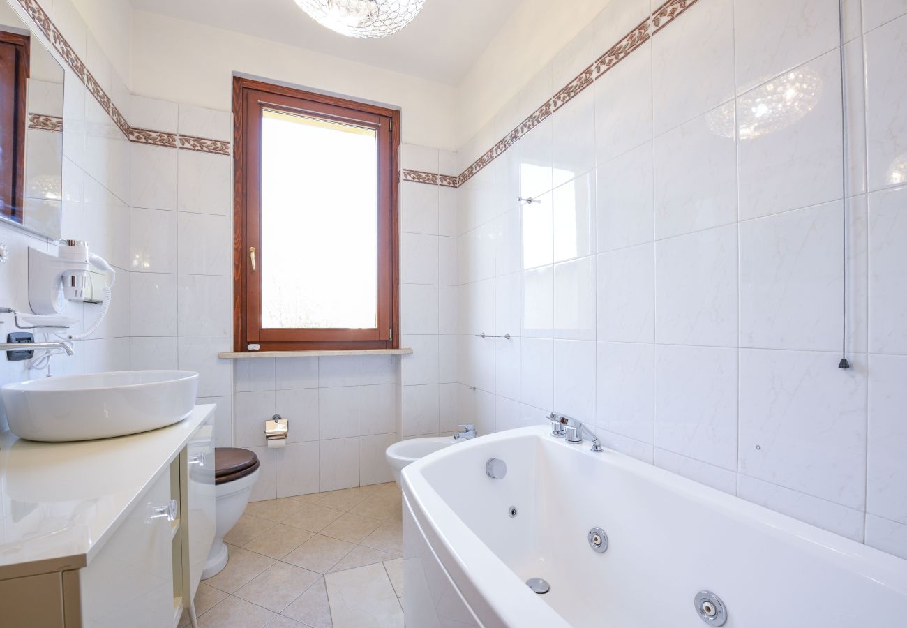 Villa a Desenzano del Garda - DesenzanoLoft Villa Luxury Jacuzzi & Garden
