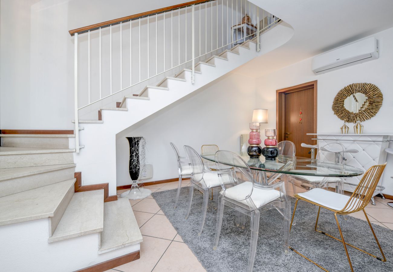 Villa a Desenzano del Garda - DesenzanoLoft Villa Luxury Jacuzzi & Garden