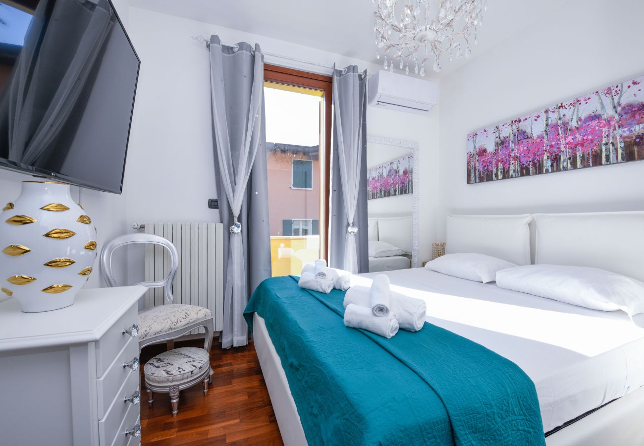 Villa a Desenzano del Garda - DesenzanoLoft Villa Luxury Jacuzzi & Garden