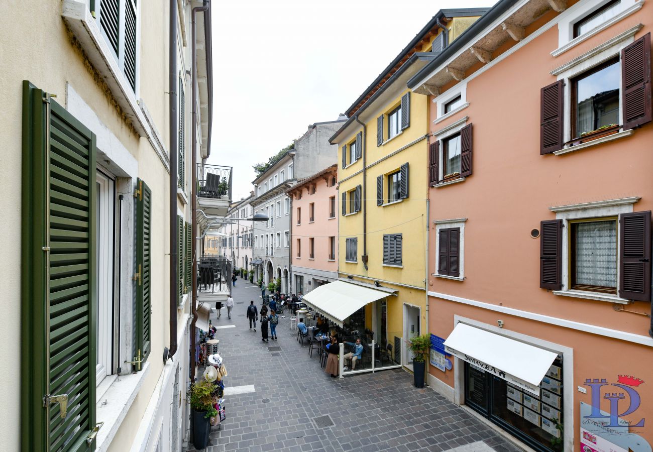 Appartamento a Desenzano del Garda - Desenzanoloft Il Gigante del Lago 