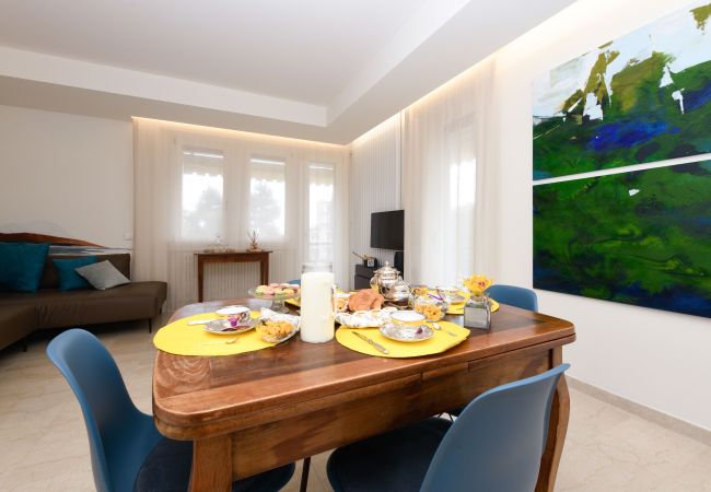 Appartamento a Desenzano del Garda - Desenzanoloft Imperium  Appartamento a Desenzano del Garda - Desenzanoloft Imperium