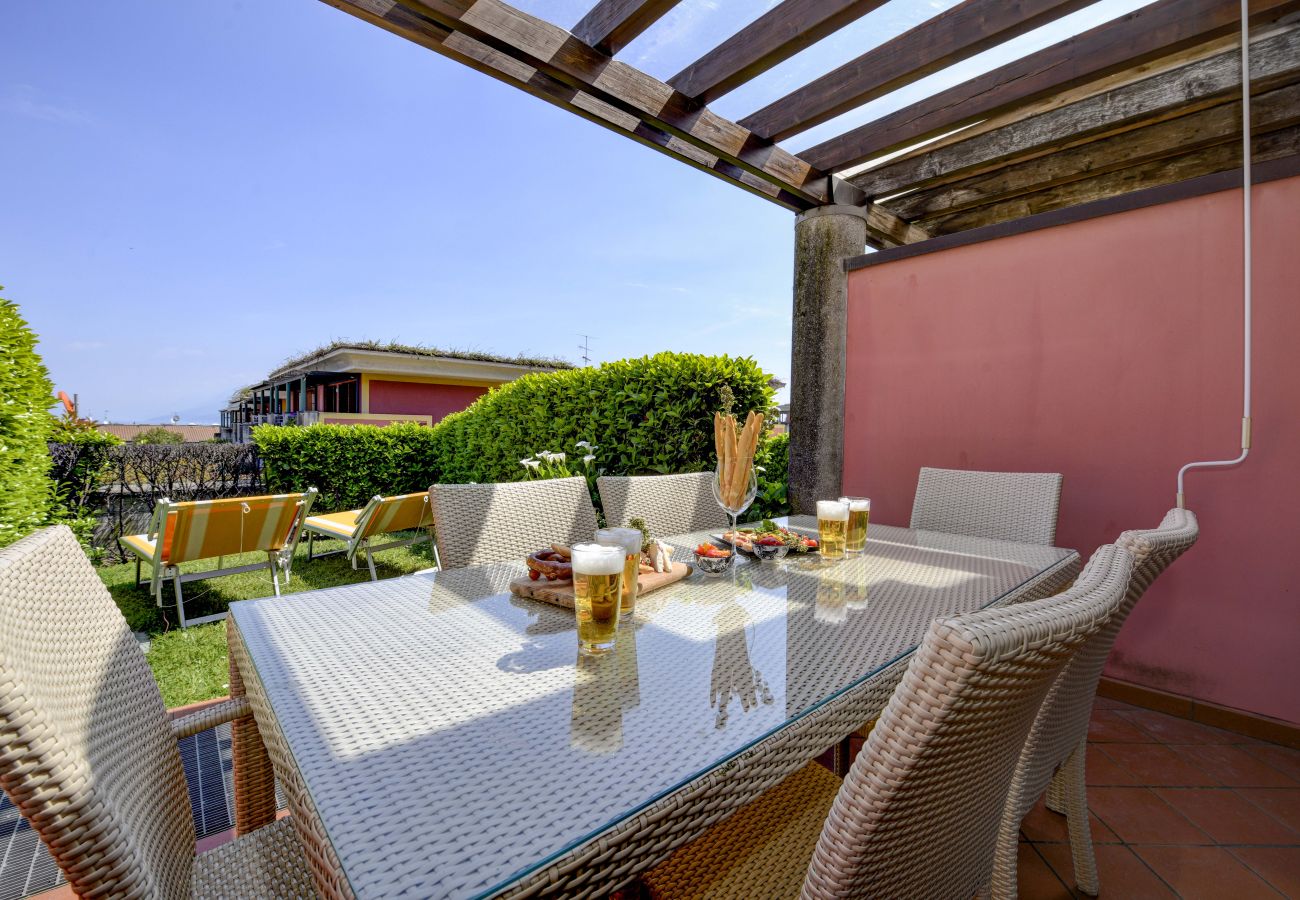 Appartamento a Desenzano del Garda - DesenzanoLoft CO2 – In residence con 5 piscine