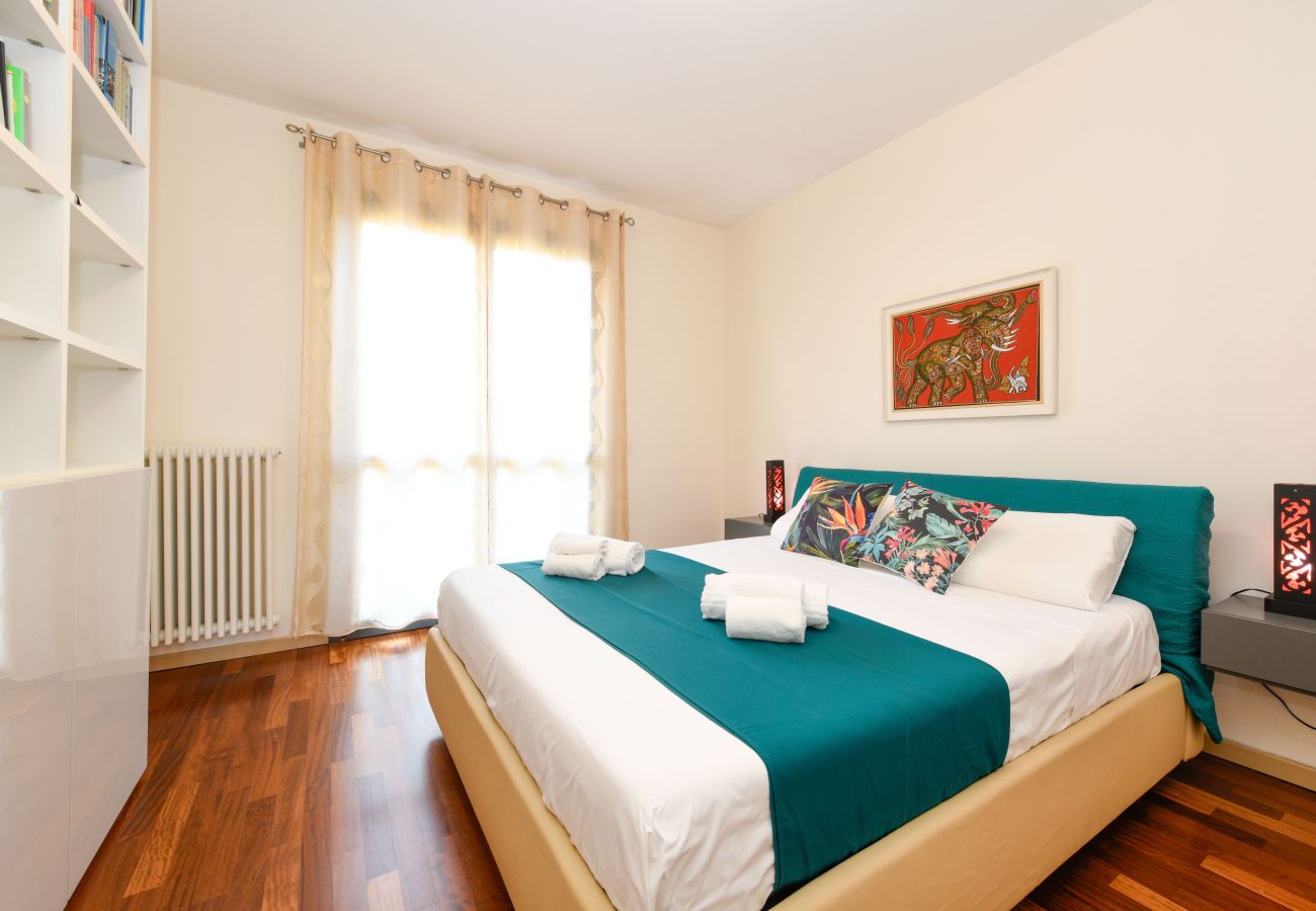 Appartamento a Desenzano del Garda - DesenzanoLoft CO2 – In residence con 5 piscine