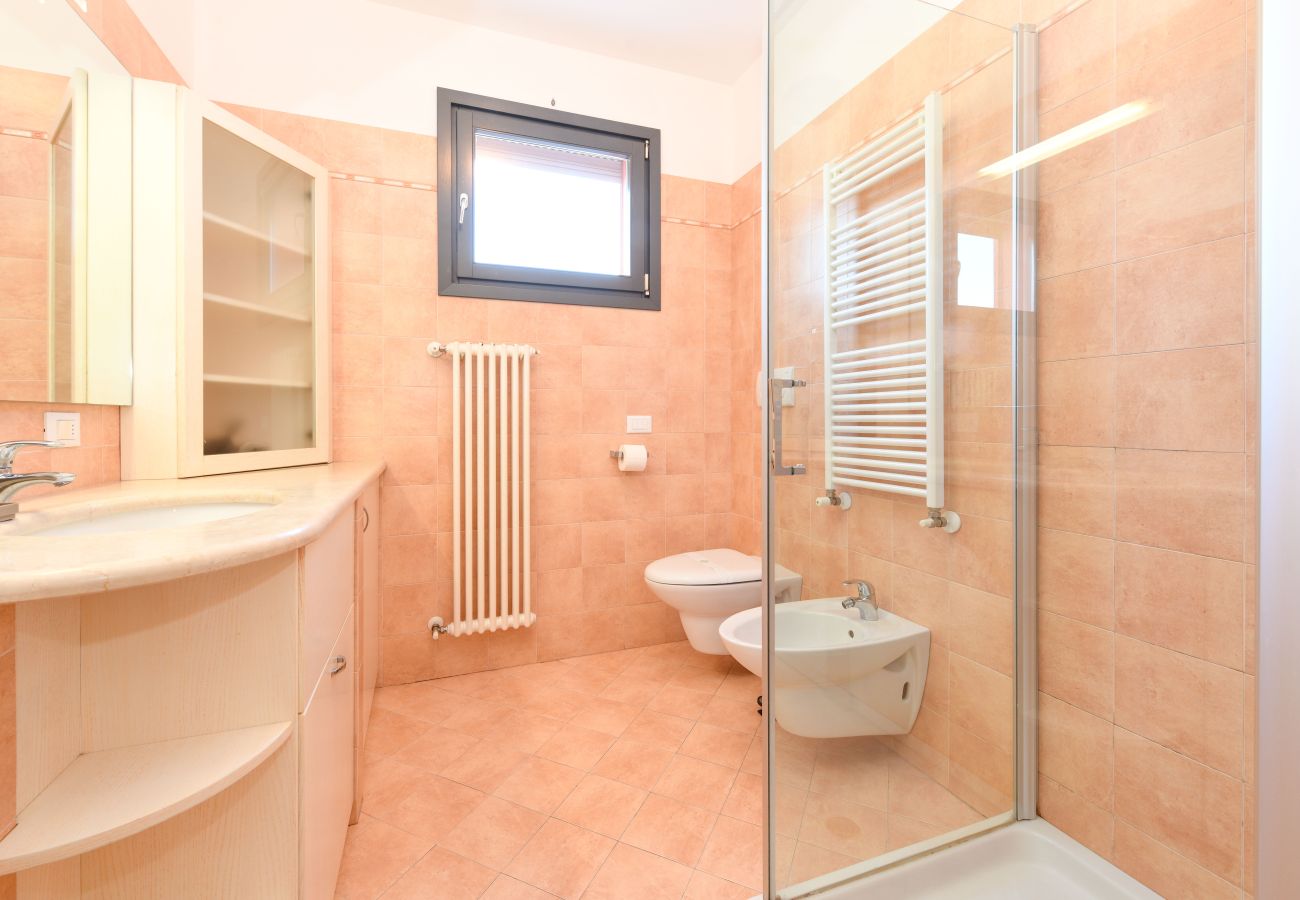 Appartamento a Desenzano del Garda - DesenzanoLoft CO2 – In residence con 5 piscine