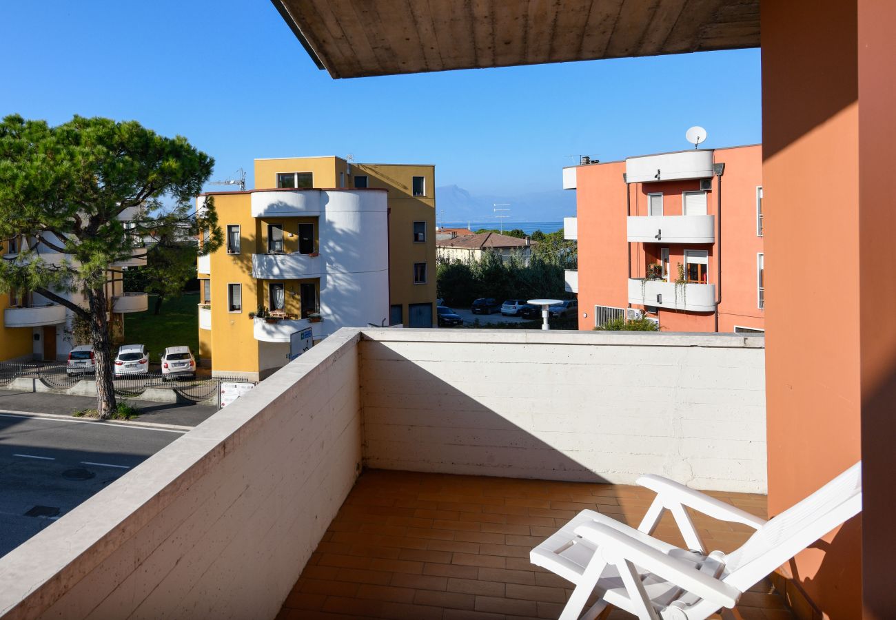 Appartamento a Peschiera del Garda - Desenzanoloft Casa degli Artisti 