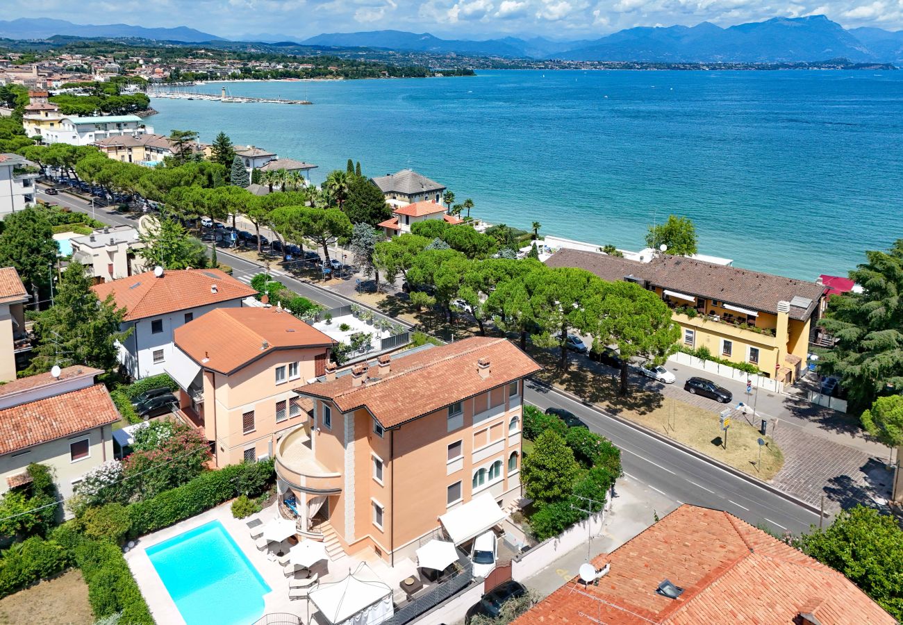 Villa a Desenzano del Garda - Desenzanoloft Villa Bugatti