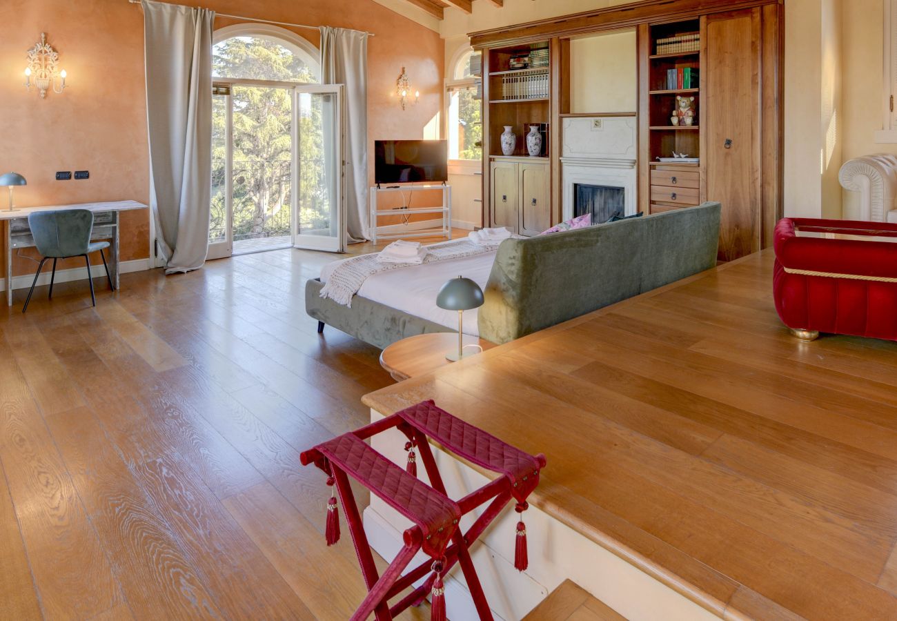 Villa a Desenzano del Garda - Desenzanoloft Villa Bugatti