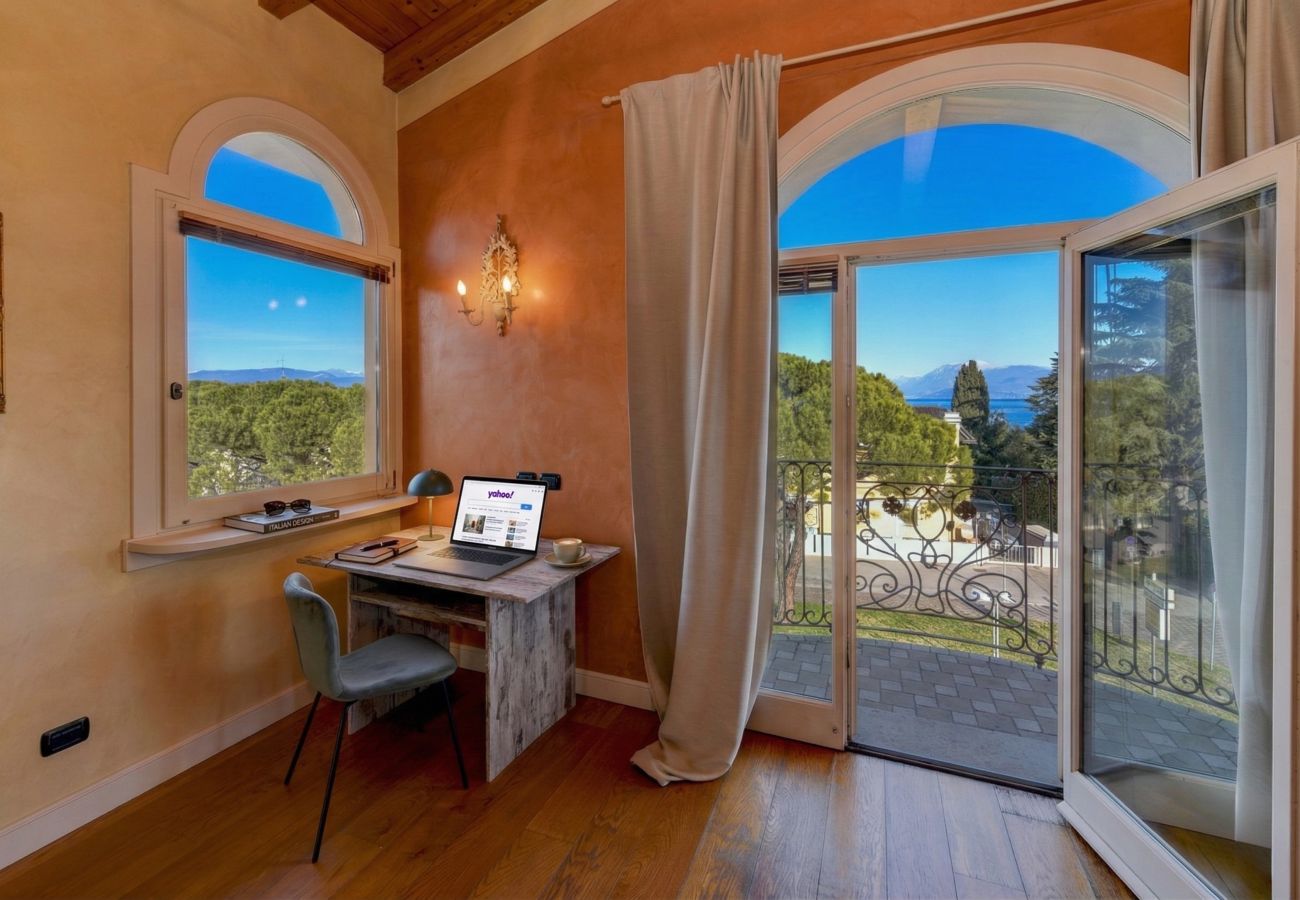 Villa a Desenzano del Garda - Desenzanoloft Villa Bugatti villa indipendente piscina privata