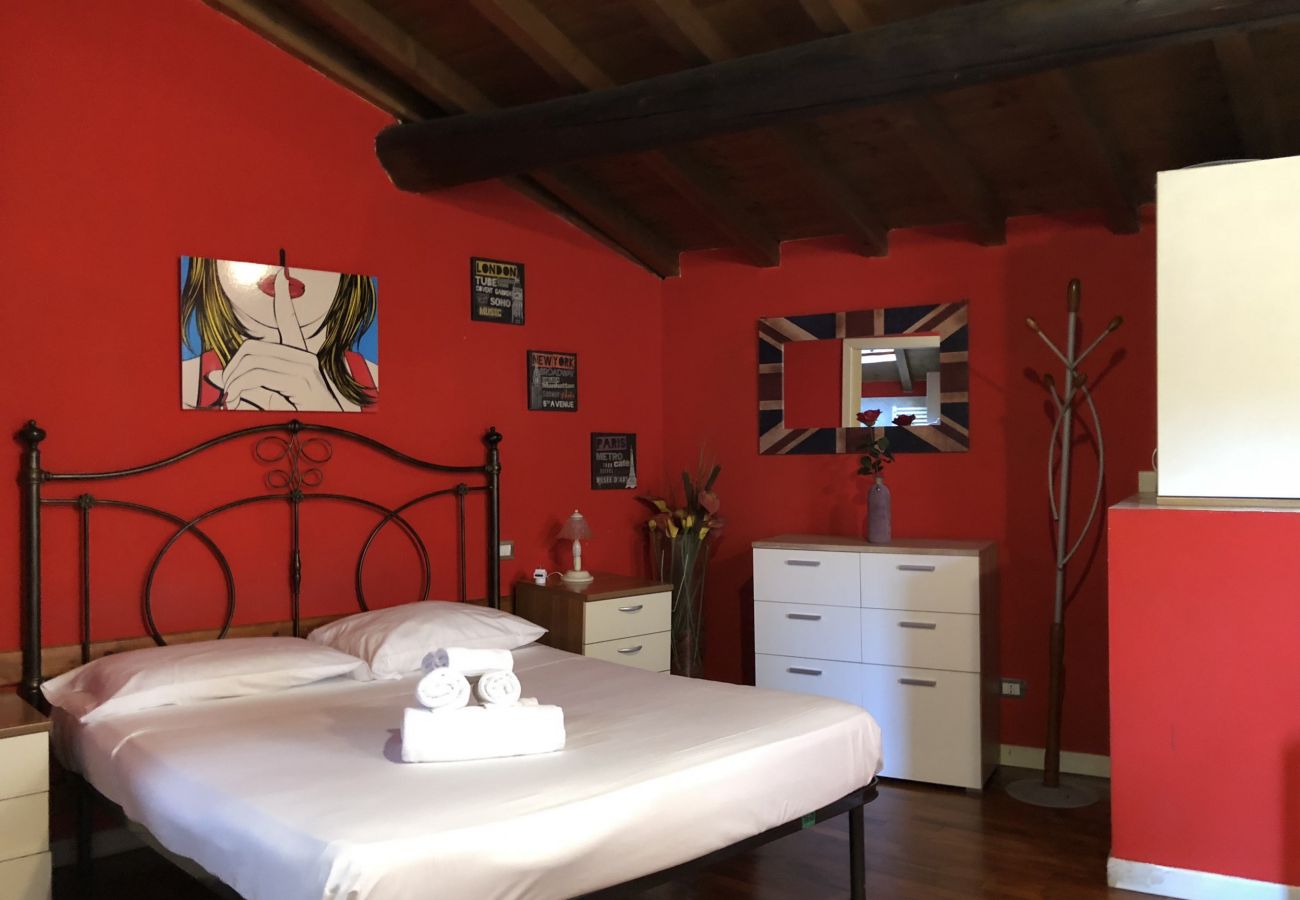 Ferienwohnung in Desenzano del Garda - Desenzanoloft La Baita CIN IT017067B4TKZQNWTZ