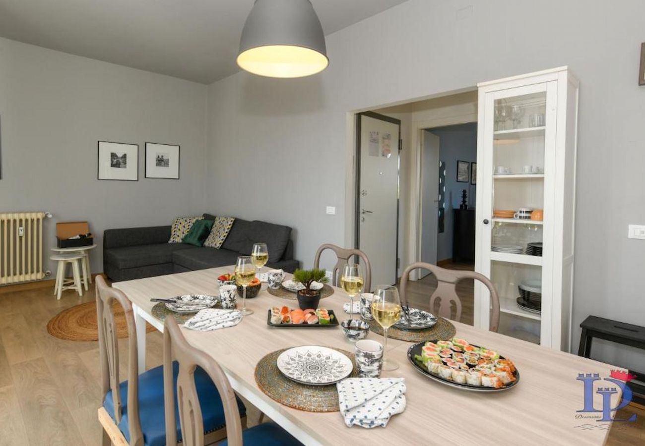 Ferienwohnung in Desenzano del Garda - Desenzanoloft Smiling 