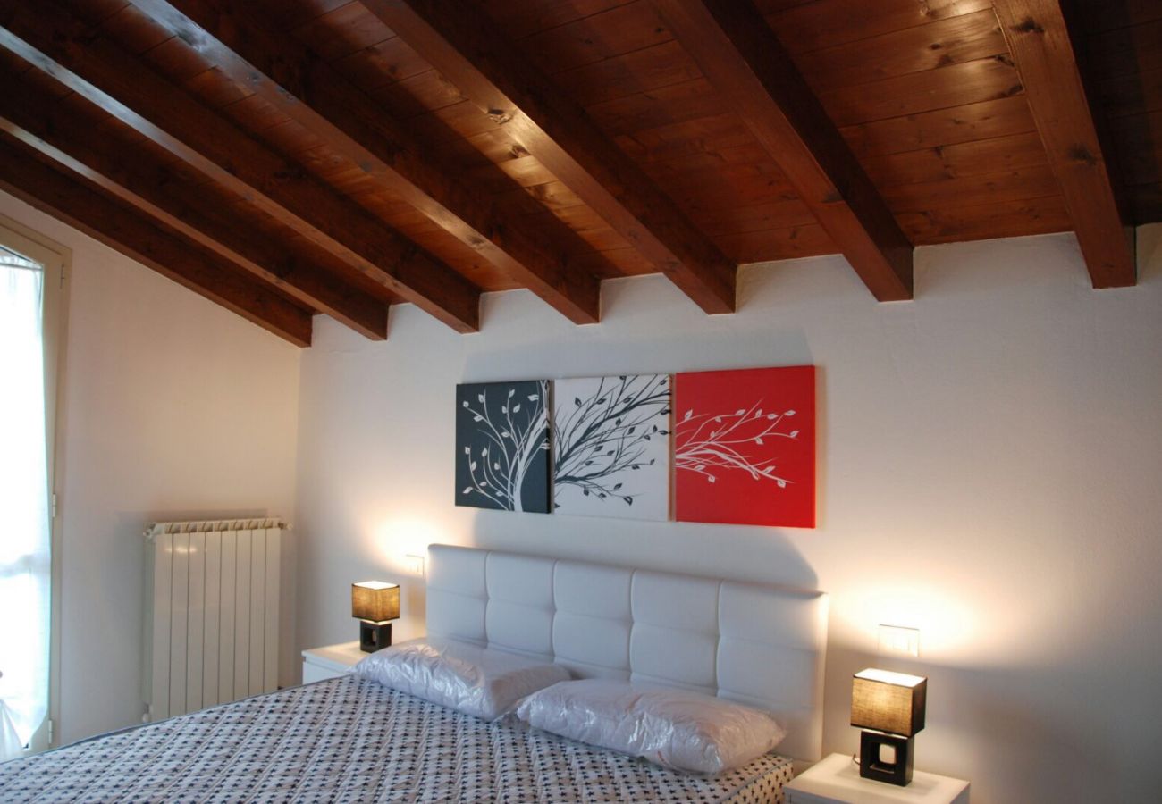 Ferienwohnung in Brescia - Desenzanoloft: EXECUTIVE 3 BRESCIA  *CIR 017029 CNI 00023