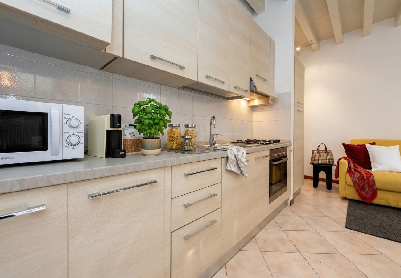 Ferienwohnung in Desenzano del Garda - DesenzanoLoft Le Petit Bijou – Renovierung 2025 – Innenstadt