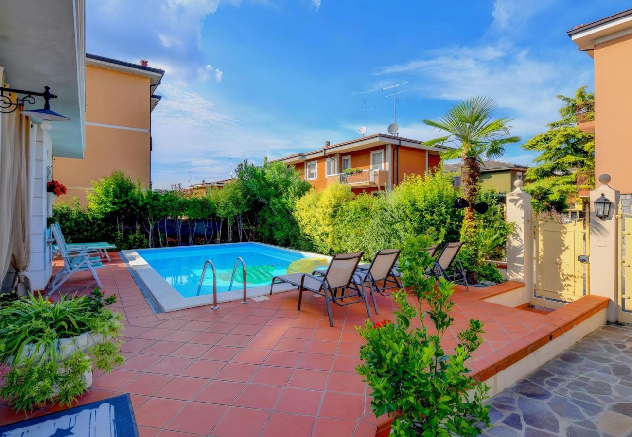 Ferienwohnung in Desenzano del Garda - Desenzanoloft Garden and Pool