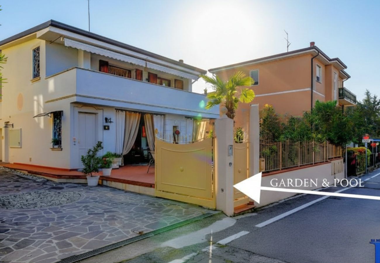 Ferienwohnung in Desenzano del Garda - Desenzanoloft Garden and Pool