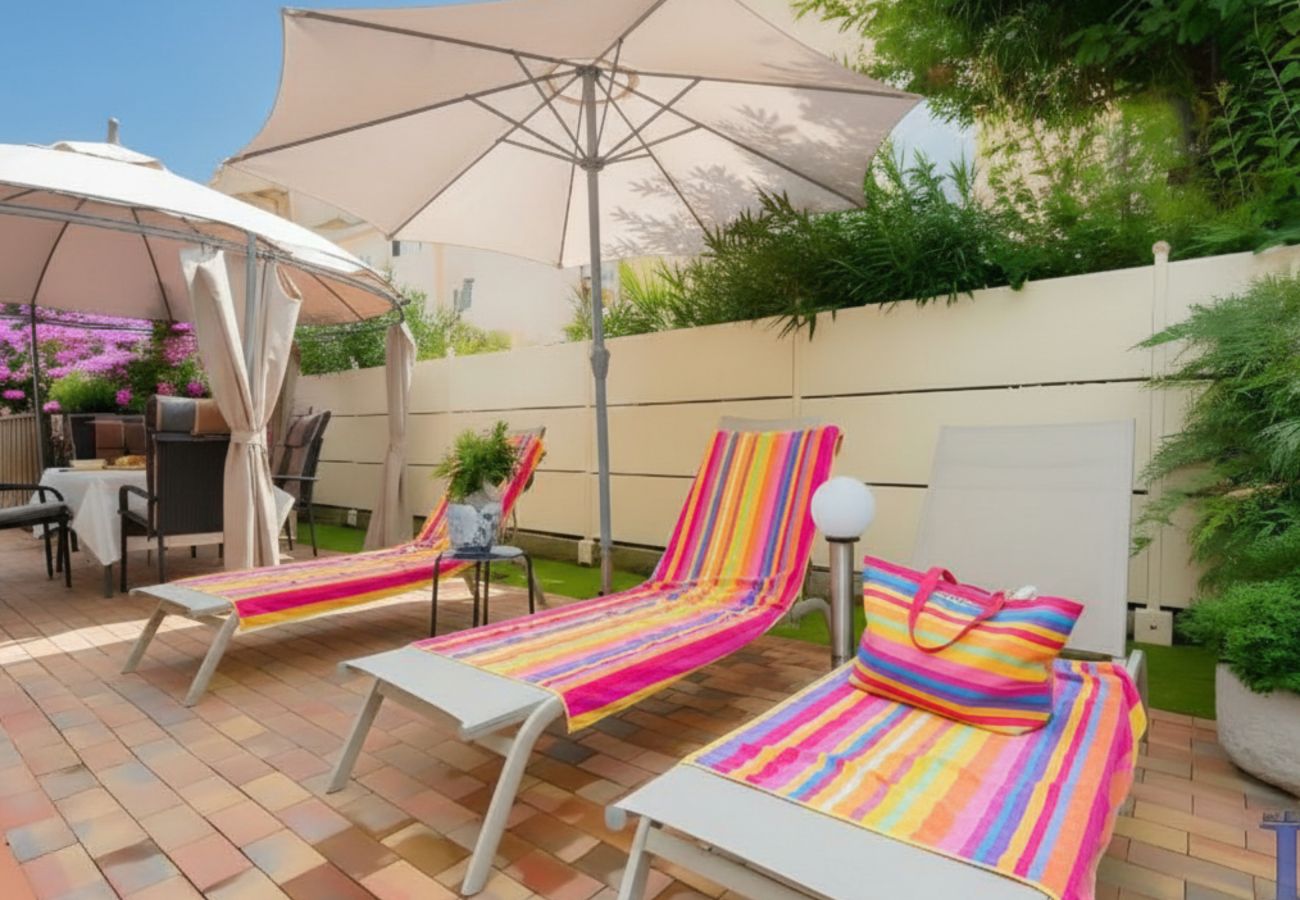 Ferienwohnung in Desenzano del Garda - Desenzanoloft Garden and Pool