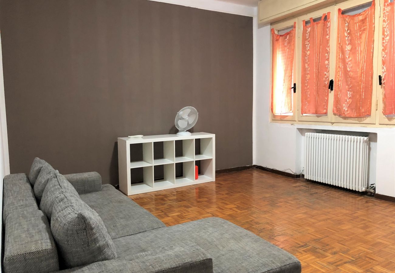 Ferienwohnung in Desenzano del Garda - Desenzanoloft BARDOLINO 1 