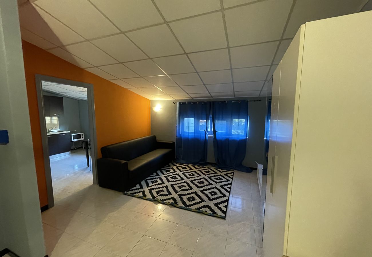 Ferienwohnung in Desenzano del Garda - Desenzanoloft BARDOLINO 2