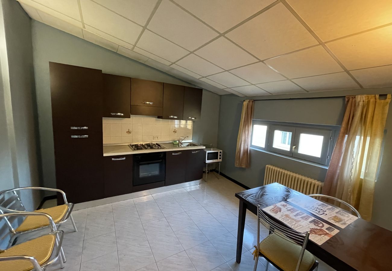 Ferienwohnung in Desenzano del Garda - Desenzanoloft BARDOLINO 2