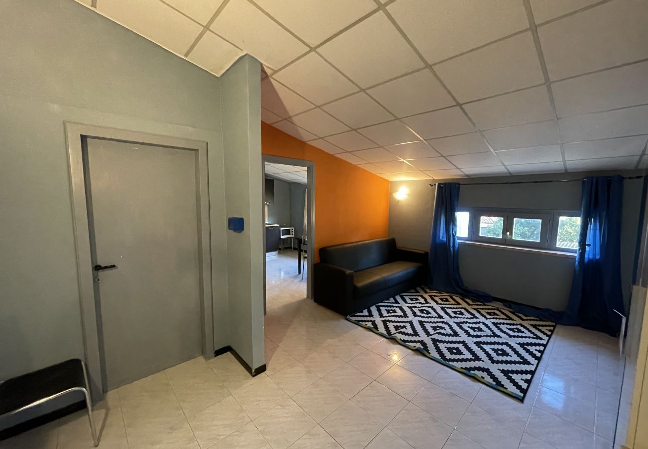 Ferienwohnung in Desenzano del Garda - Desenzanoloft BARDOLINO 2