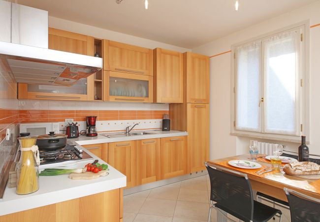 Ferienwohnung in Salò - Il Cedro - nah am Zantrum von Salò mit Pool Ferienwohnung in Salò - Il Cedro - nah am Zantrum von Salò mit Pool