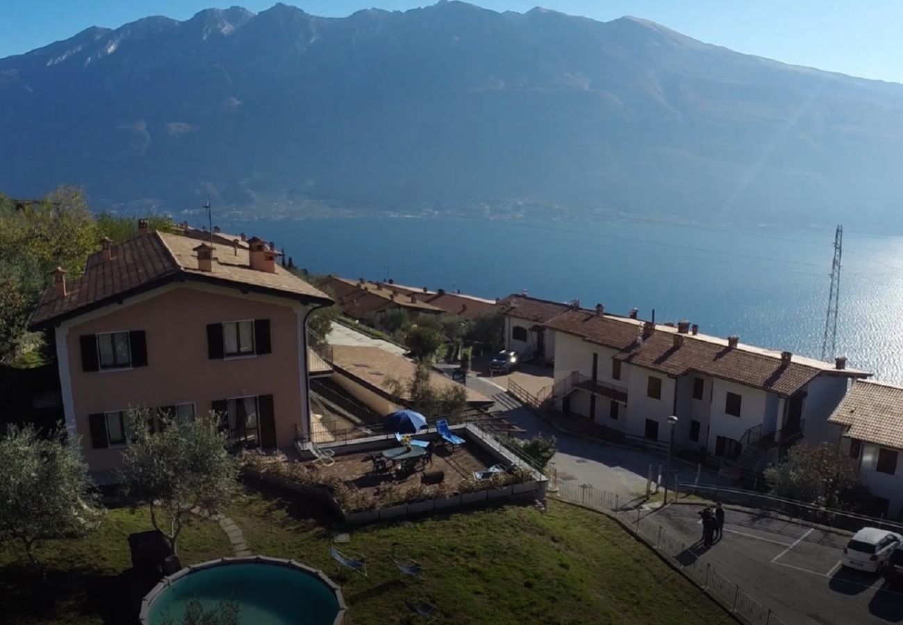 Ferienwohnung in Tignale - Stella: mit grossem Balkon mit Seeblick