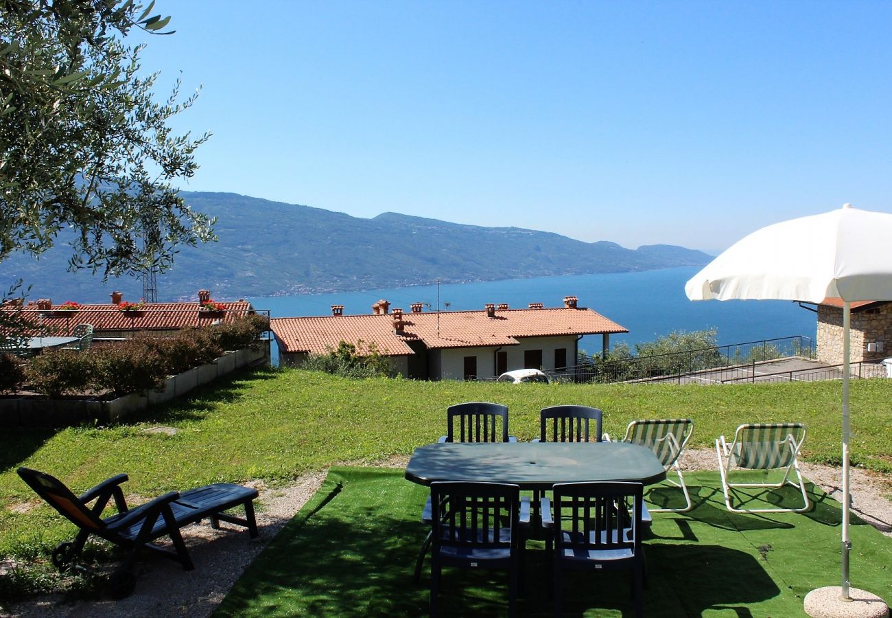 Ferienwohnung in Tignale - Stella: mit grossem Balkon mit Seeblick