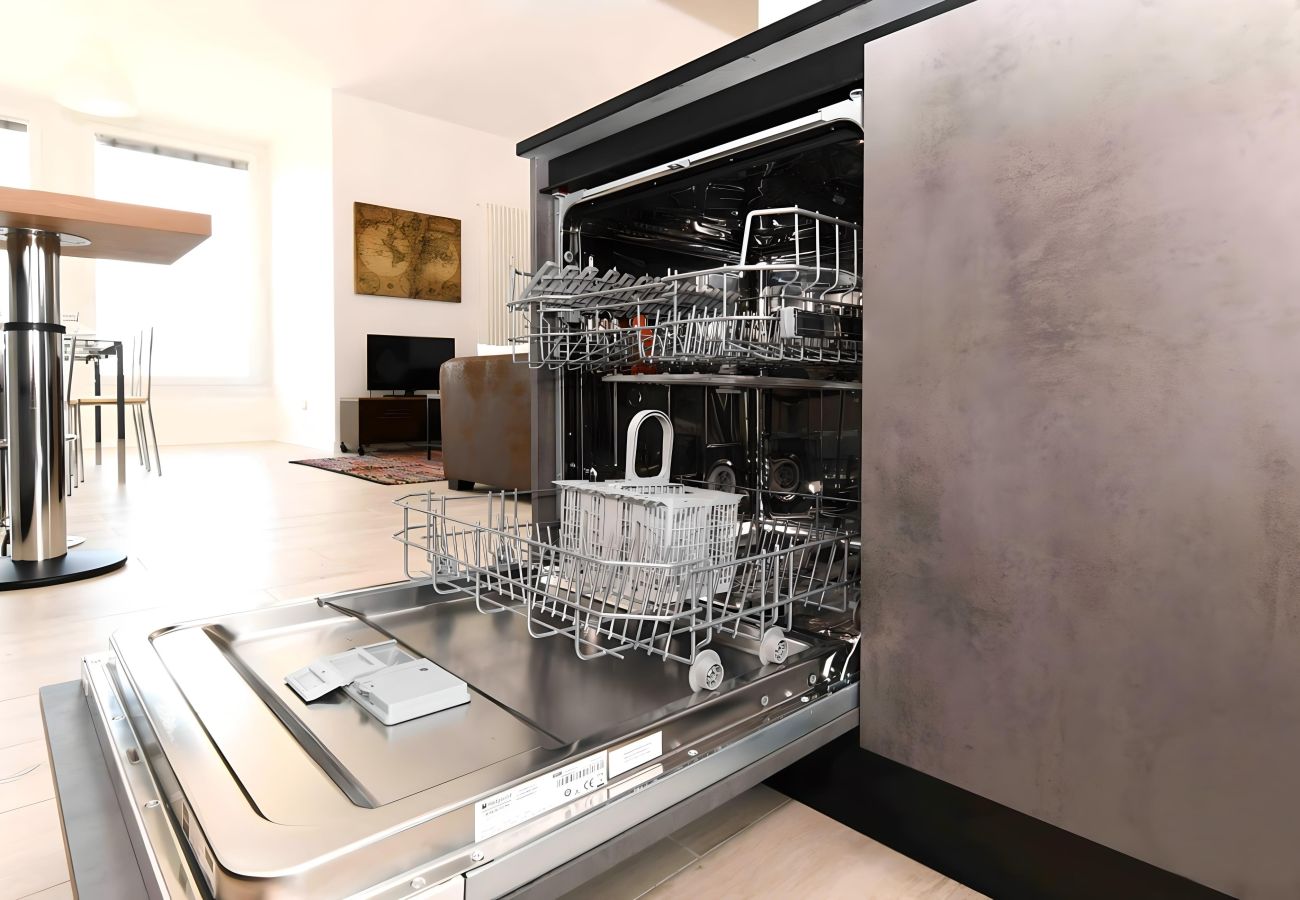 Ferienwohnung in Desenzano del Garda - Desenzanoloft La Finestra sul Lago 
