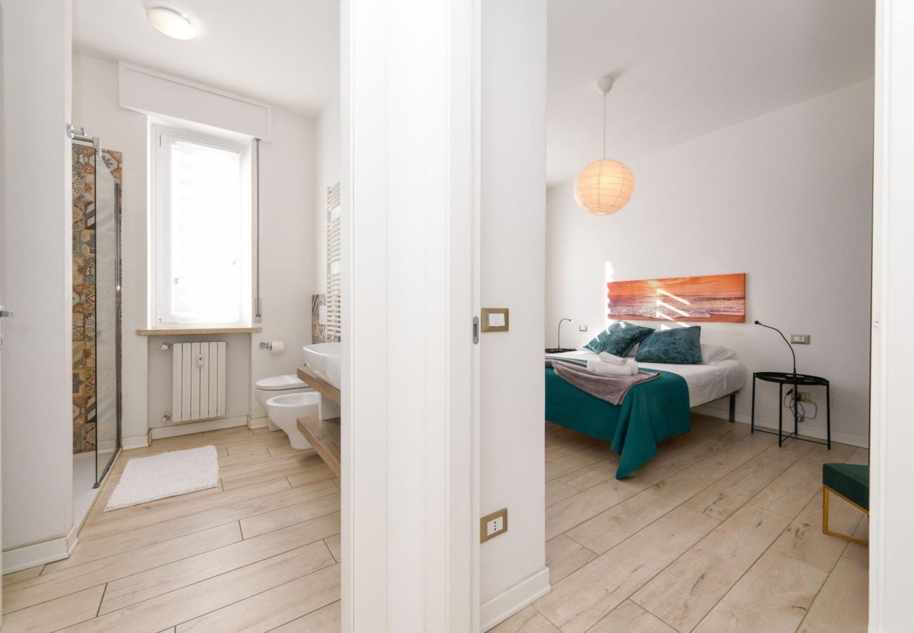 Ferienwohnung in Desenzano del Garda - Desenzanoloft La Finestra sul Lago 