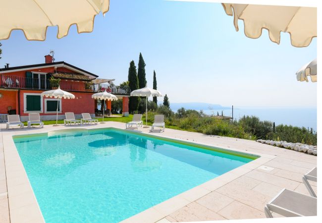 Ferienwohnung in Toscolano-Maderno - Cà Rossa - Orchidea mit wunderbarer Seeblick Ferienwohnung in Toscolano-Maderno - Cà Rossa - Orchidea mit wunderbarer Seeblick