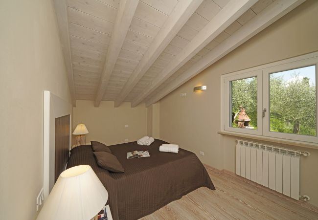 Ferienwohnung in Toscolano-Maderno - Cà Rossa - Orchidea mit wunderbarer Seeblick Ferienwohnung in Toscolano-Maderno - Cà Rossa - Orchidea mit wunderbarer Seeblick