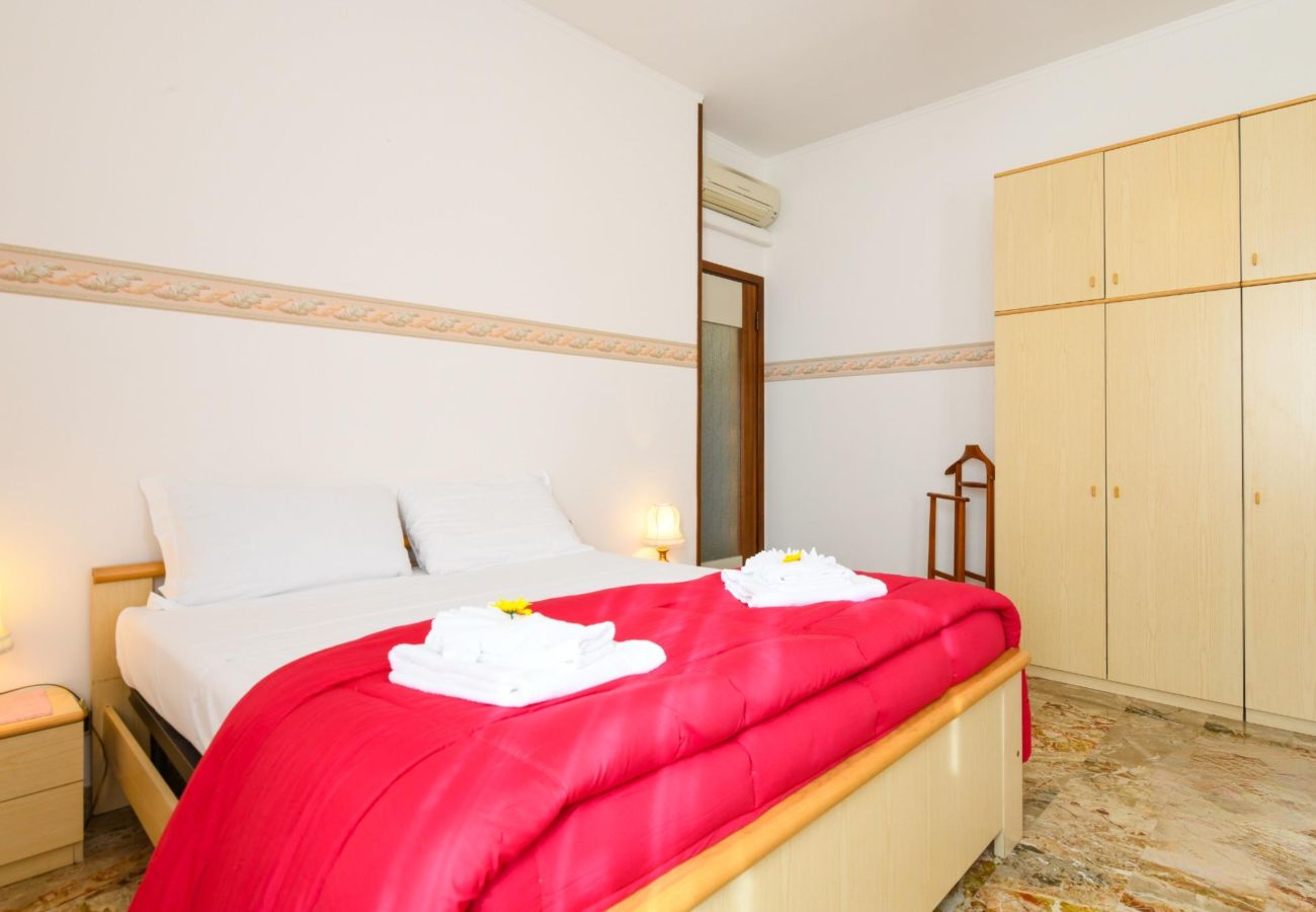 Ferienwohnung in Desenzano del Garda - Desenzanoloft Il Girasole del Lago