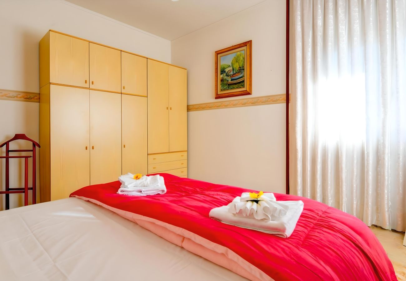Ferienwohnung in Desenzano del Garda - Desenzanoloft Il Girasole del Lago