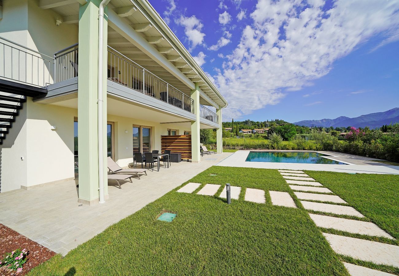 Ferienwohnung in Manerba del Garda - Gardaliva5. mit Seeblick in kleiner neuer Anlage nah am Strand